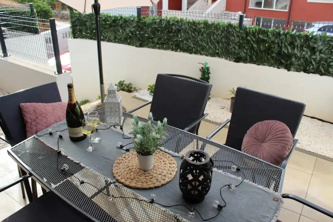Apartment Dita location